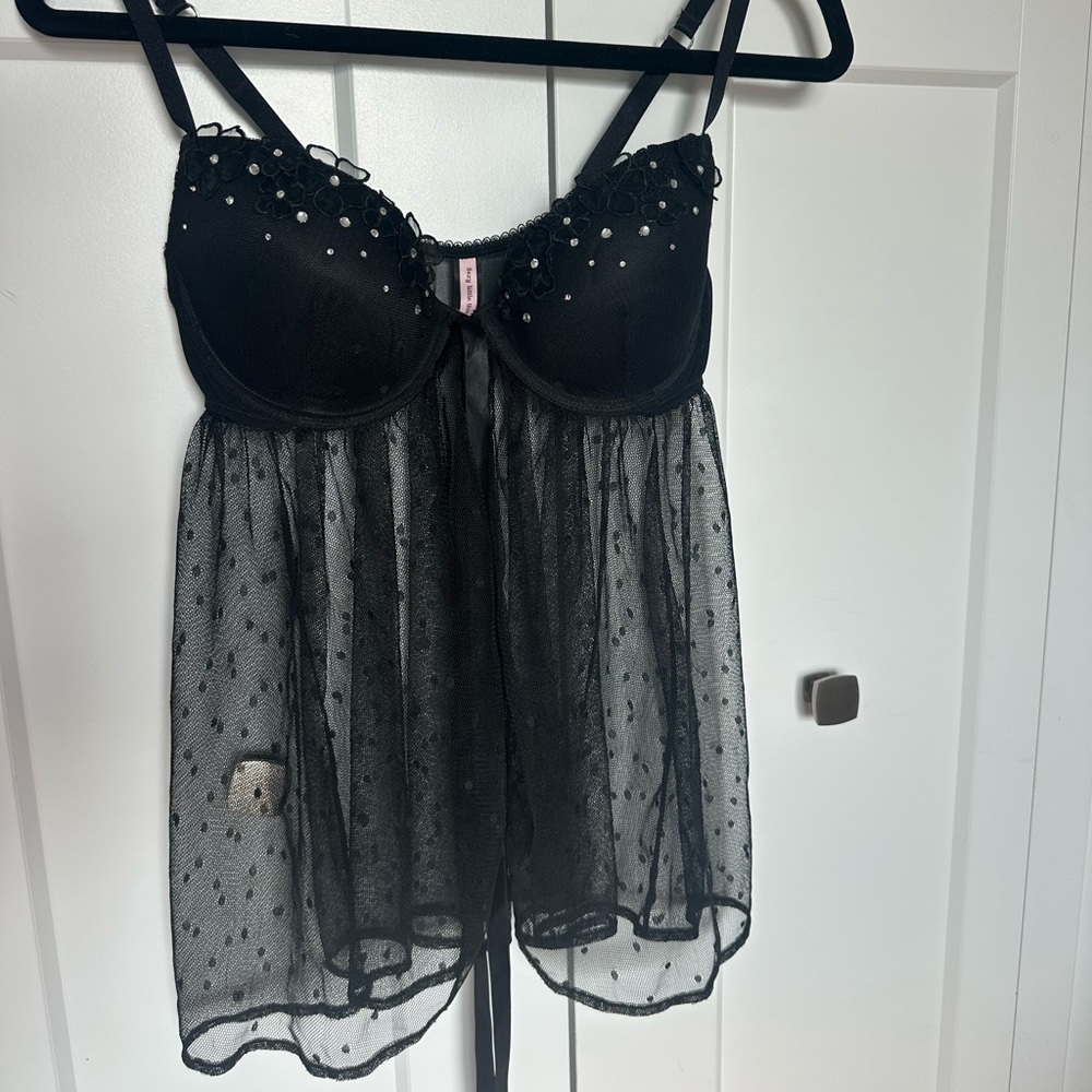 Victory Secrets Lingerie sexy little things. Size 34D
